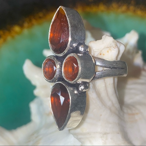 Sale * Topaz handcrafted Renaissance ring - Picture 3 of 9